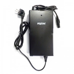 Chargeur de batteries Rapide 7.6A Chargeur de batteries Rapide 7.6A